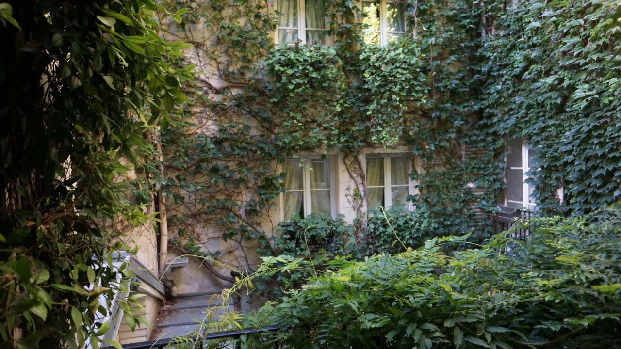 Отель Le Relais Medicis Париж Экстерьер фото